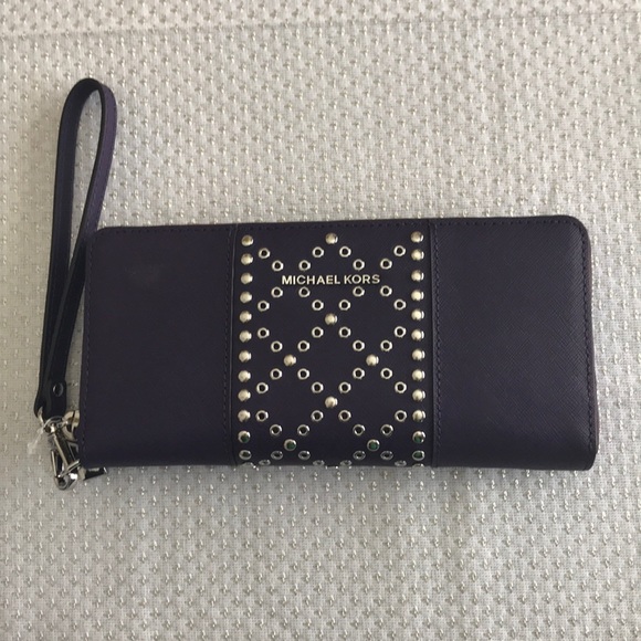 Michael Kors Handbags - Sale! Michael Kors Purple Wallet
